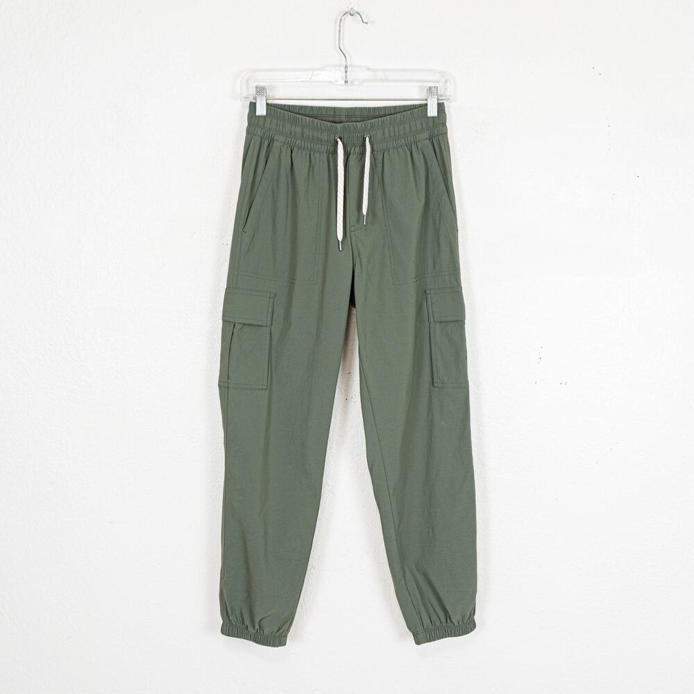 Vuori Women's Scout Jogger Cargo pant in green sz XS